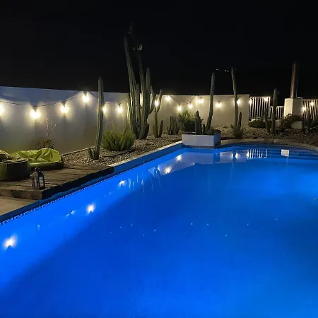 La Casa De Los Cactus *